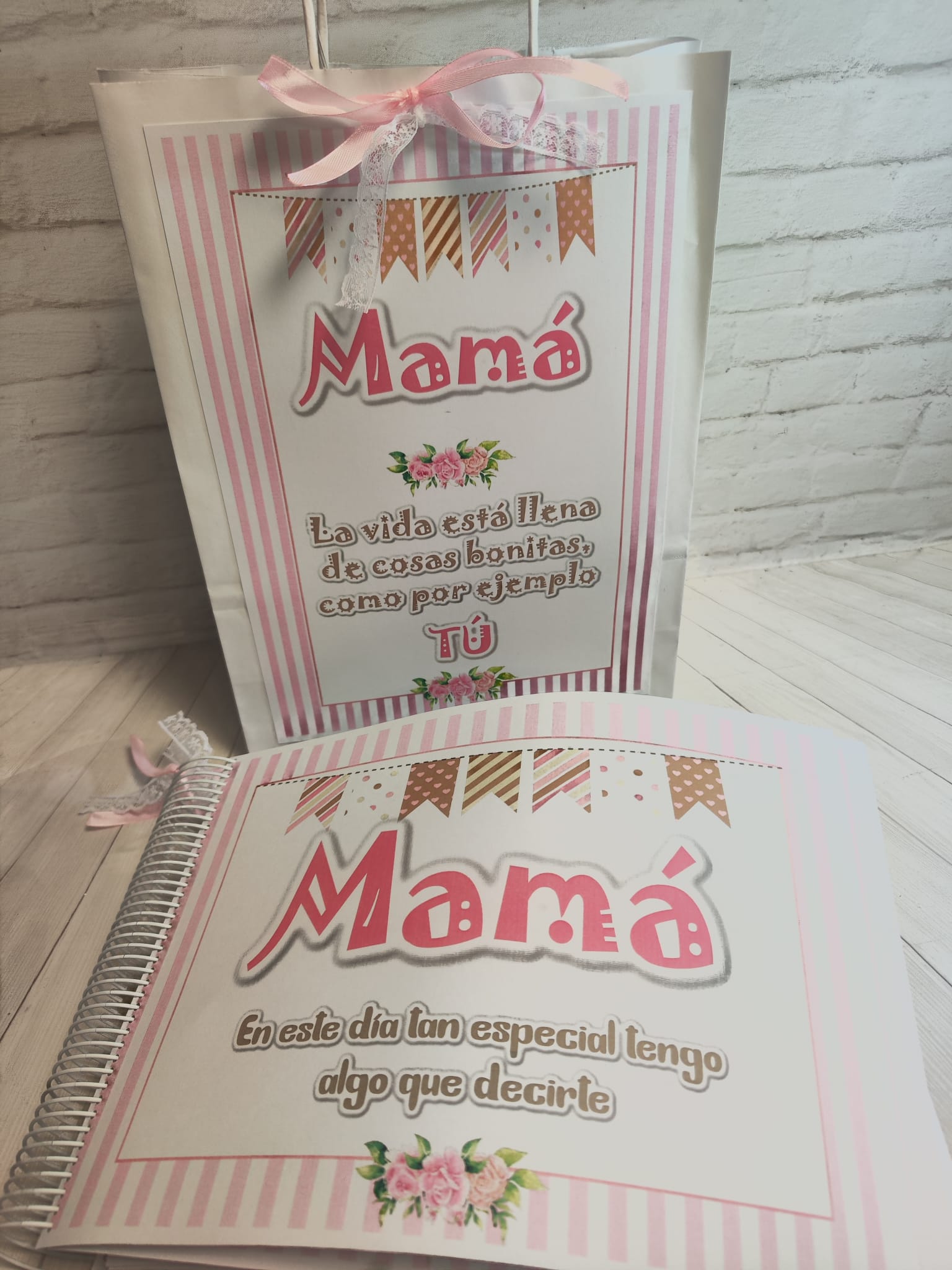 Libro del día de la madre Modelo Rosa
