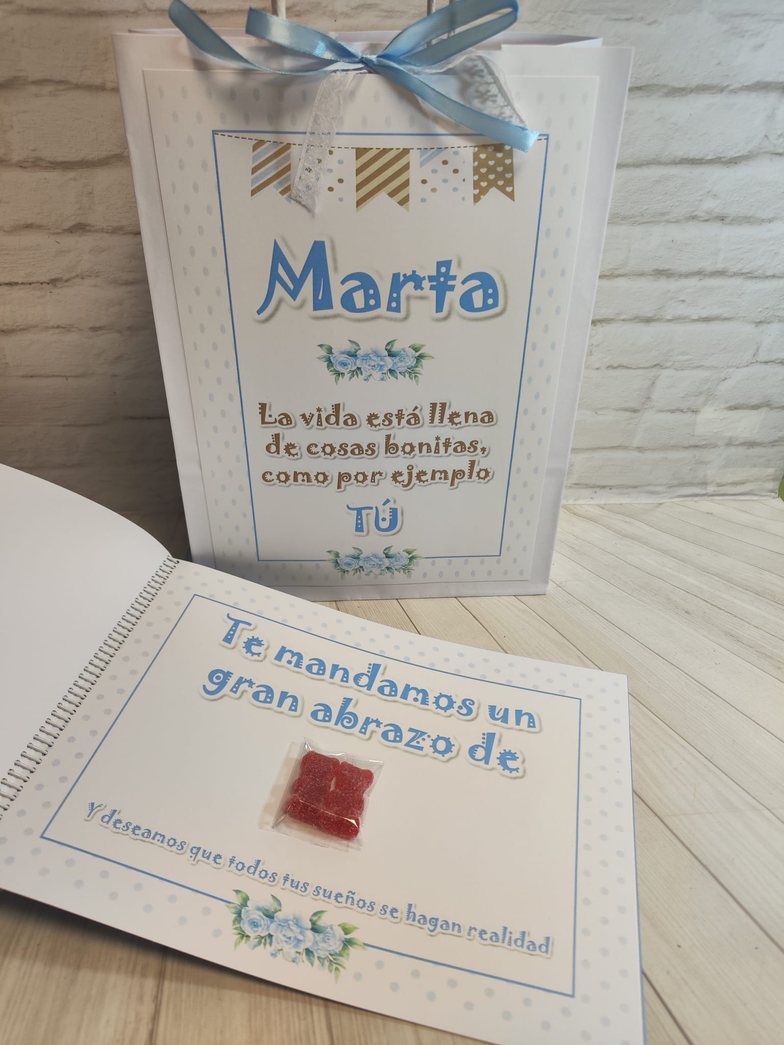 Libro de chuches modelo topitos azul cielo - Imagen 15