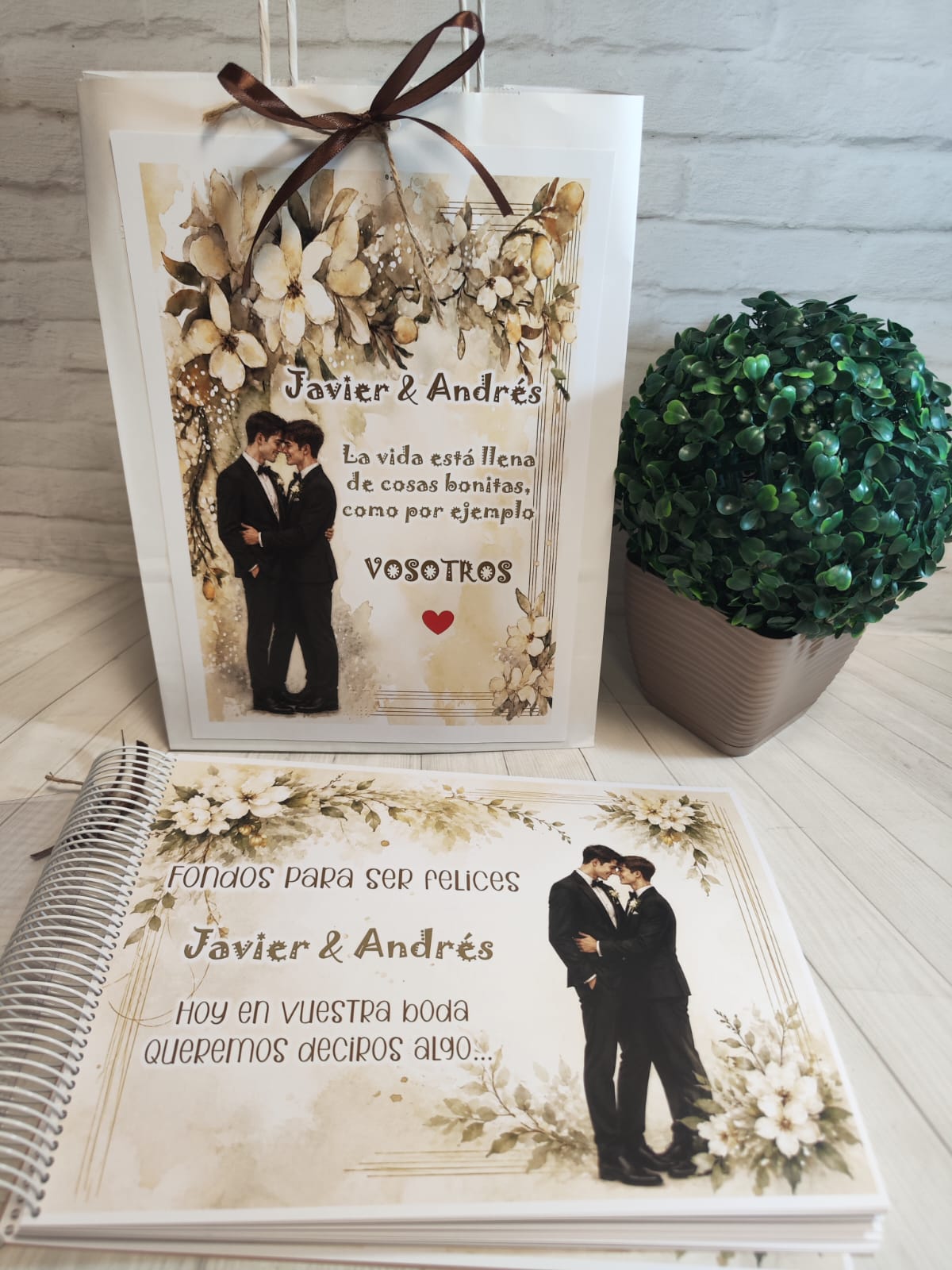 Libro para regalar dinero en boda Modelo beige para dos chicos