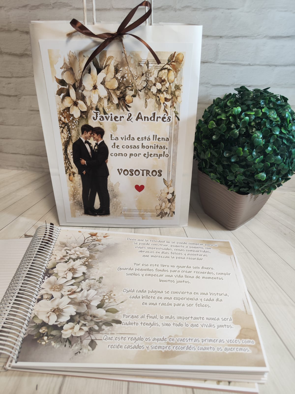 Libro para regalar dinero en boda Modelo beige para dos chicos - Imagen 3