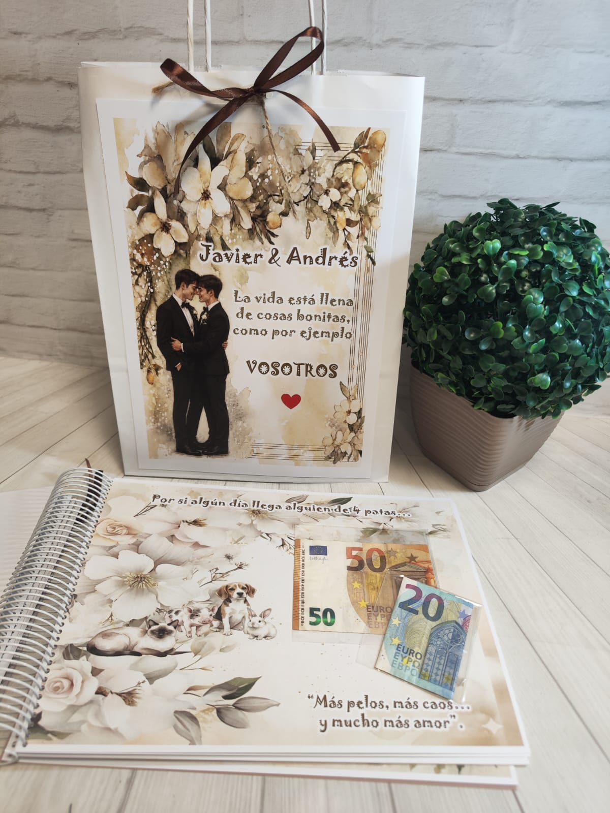 Libro para regalar dinero en boda Modelo beige para dos chicos - Imagen 9